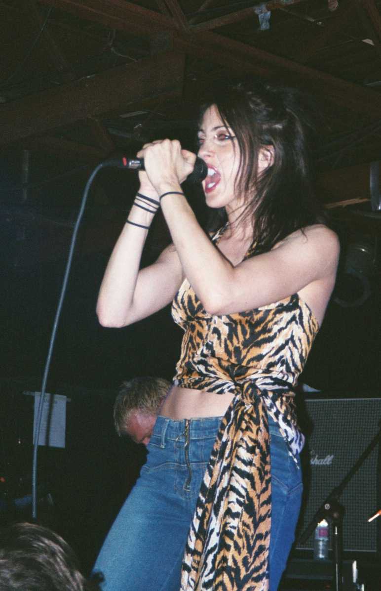 kidneythieves017_14.jpg